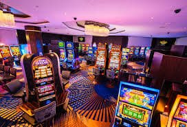 maxwin Free Fall Spins